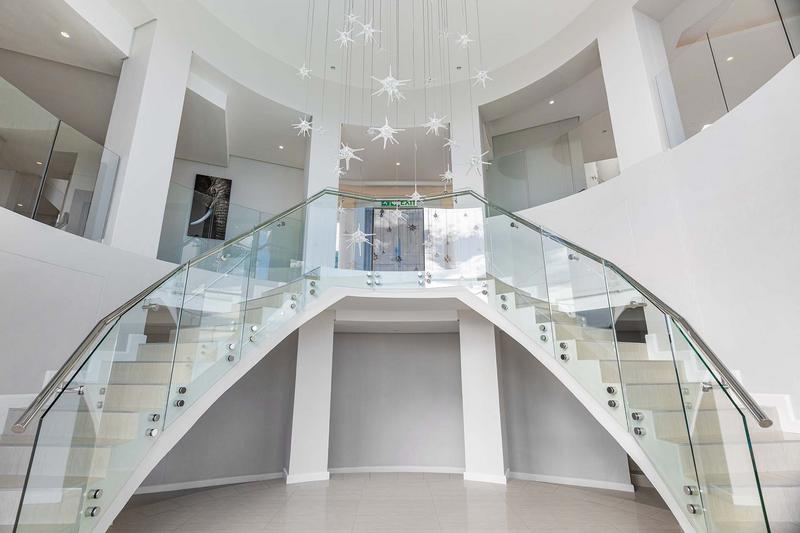 7 Bedroom Property for Sale in Llandudno Western Cape